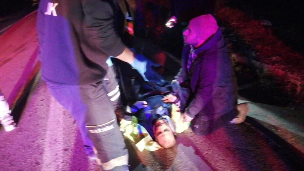 Yola atlayan yaşlı adam faciaya sebep oldu! Çok sayıda ölü ve yaralı var Yola atlayan yaşlı adam faciaya sebep oldu! Çok sayıda ölü ve yaralı var - 2. Resim