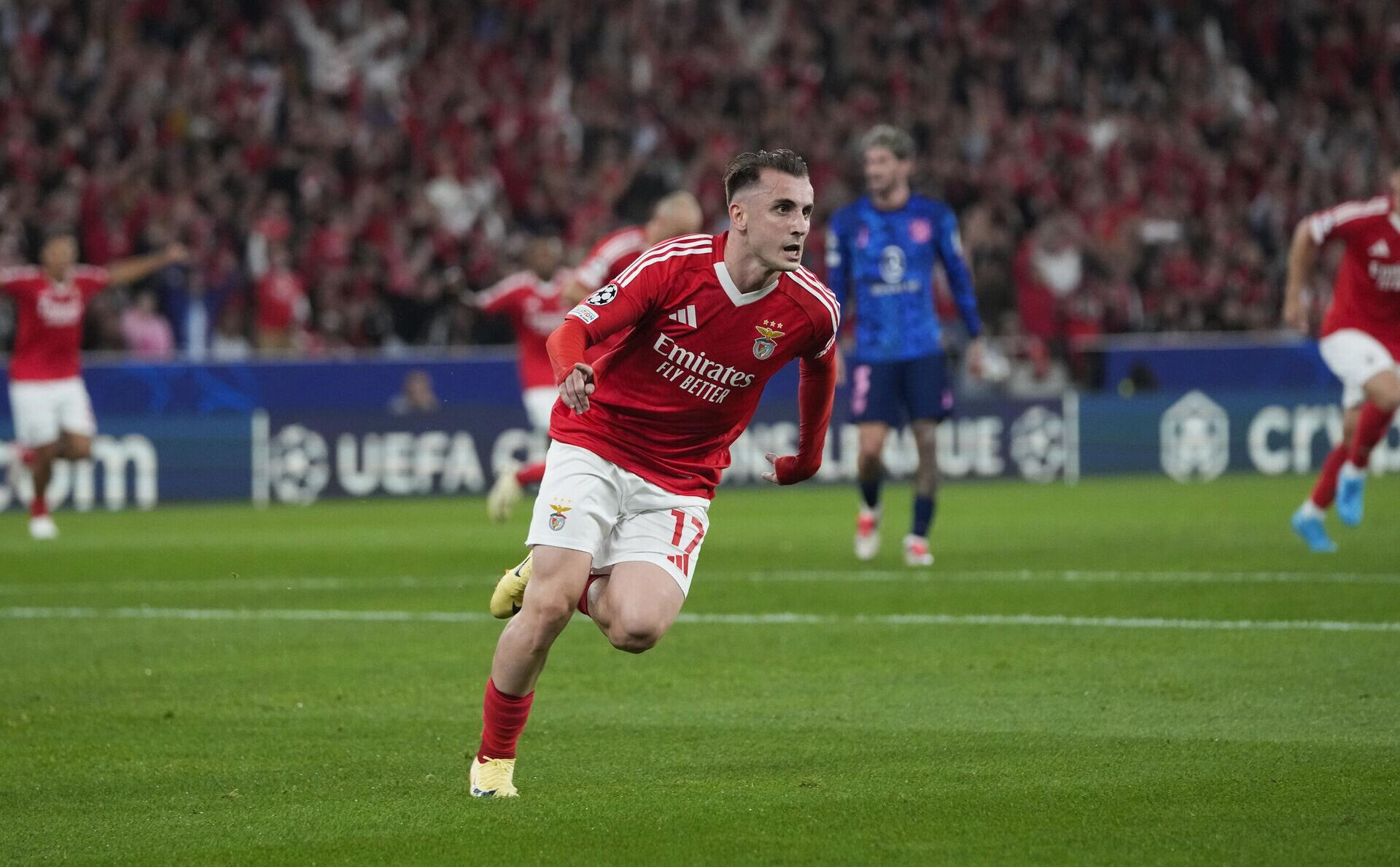 Benfica'da ortalık karıştı! Kerem Aktürkoğlu'na rakip çıktı - 1. Resim