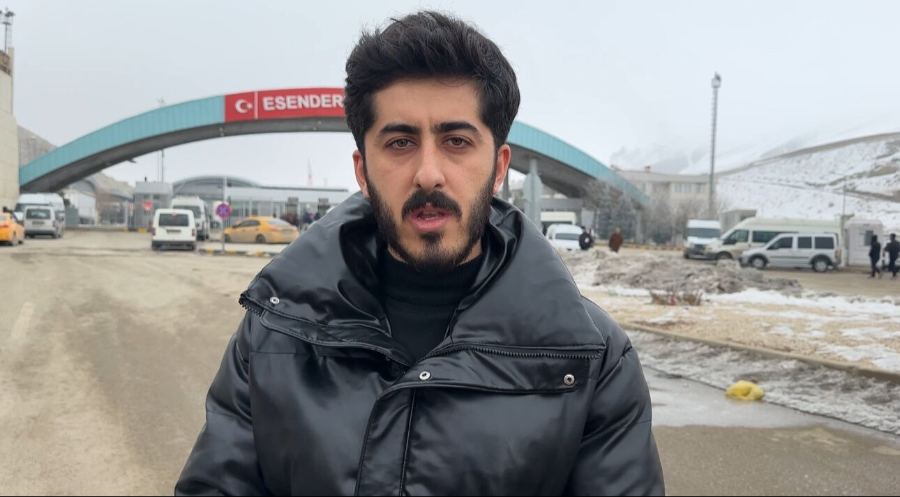 Bulduğu c&uuml;zdanı teslim etmek i&ccedil;in sınırı ge&ccedil;ip T&uuml;rkiye'ye geldi - 2. Resim