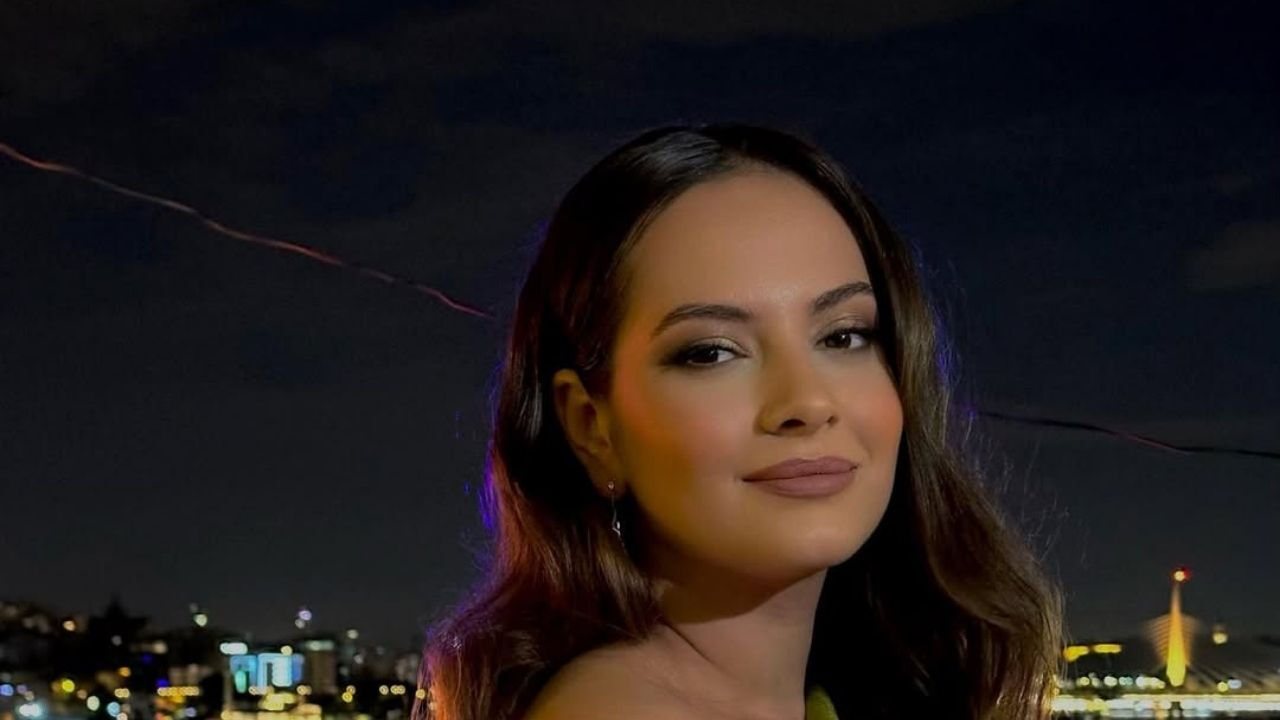 Bursa Bülbülü şarkılarını kim söylüyor? Melek Büyükçınar sesiyle izleyenleri etkiledi - 2. Resim