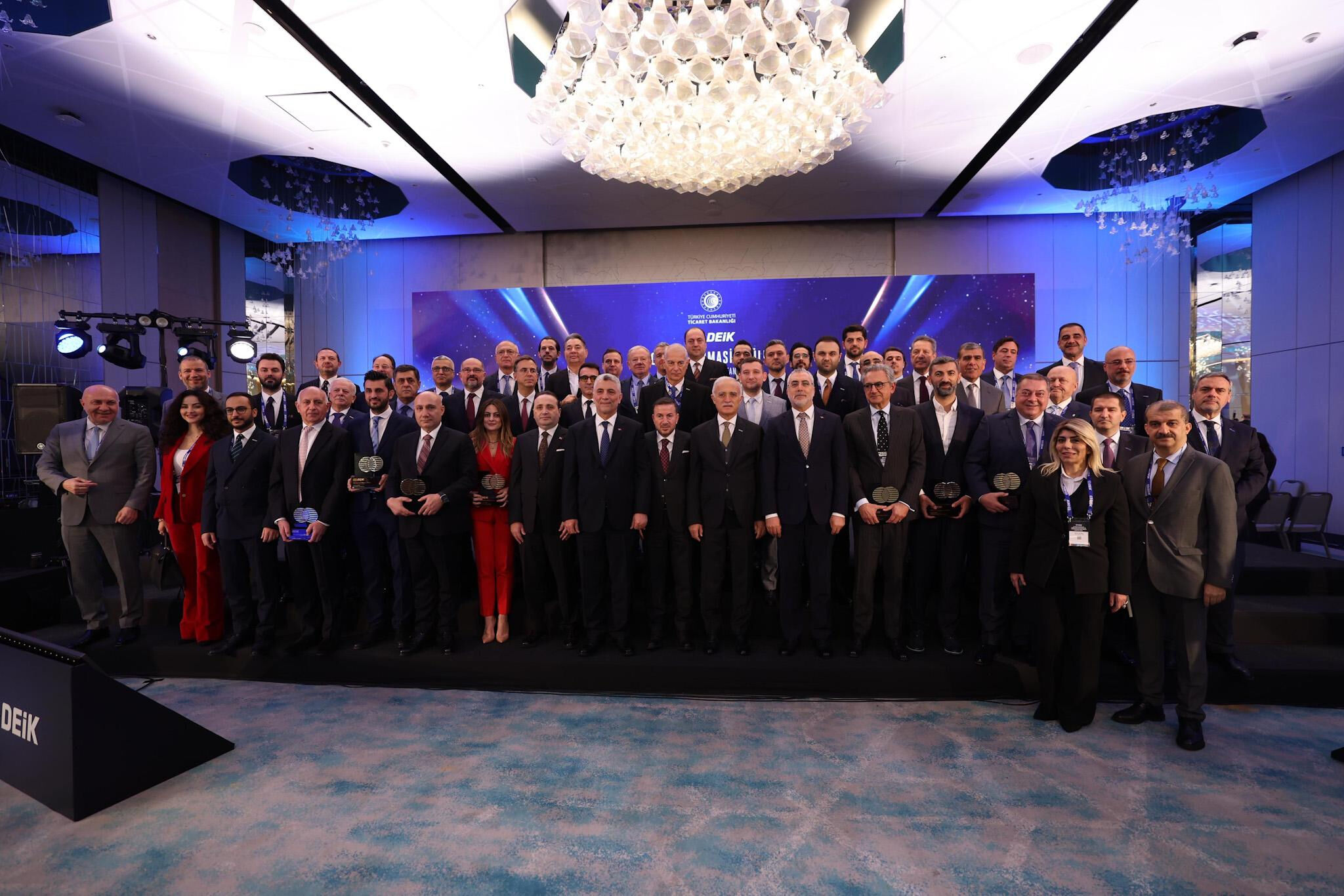 DEİK 6. Ticari Diplomasi Ödülleri Töreni... Bakan Işıkhan: - 1. Resim