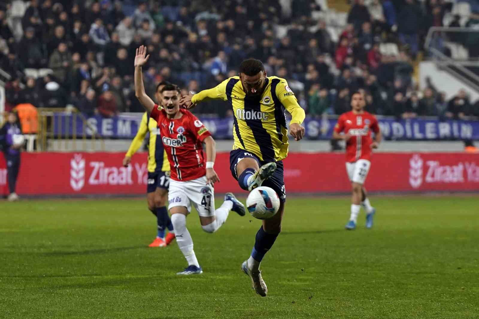 Kasımpaşa - Fenerbahçe maçı sonrası flaş eleştiri ! 