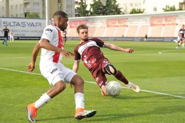 Maçın hakemi Emre Kargın oldu! Pendikspor - Bandırmaspor maçı ne zaman, hangi kanalda, saat kaçta? - 2. Resim