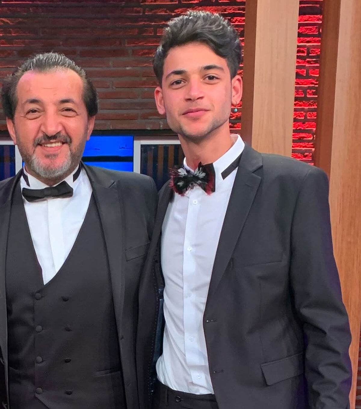 MasterChef jürisi Mehmet Yalçınkaya'nın oğlunu görenler inanamadı!  MasterChef'te Mehmet Yalçınkaya'nın oğlunu görenler inanamadı!