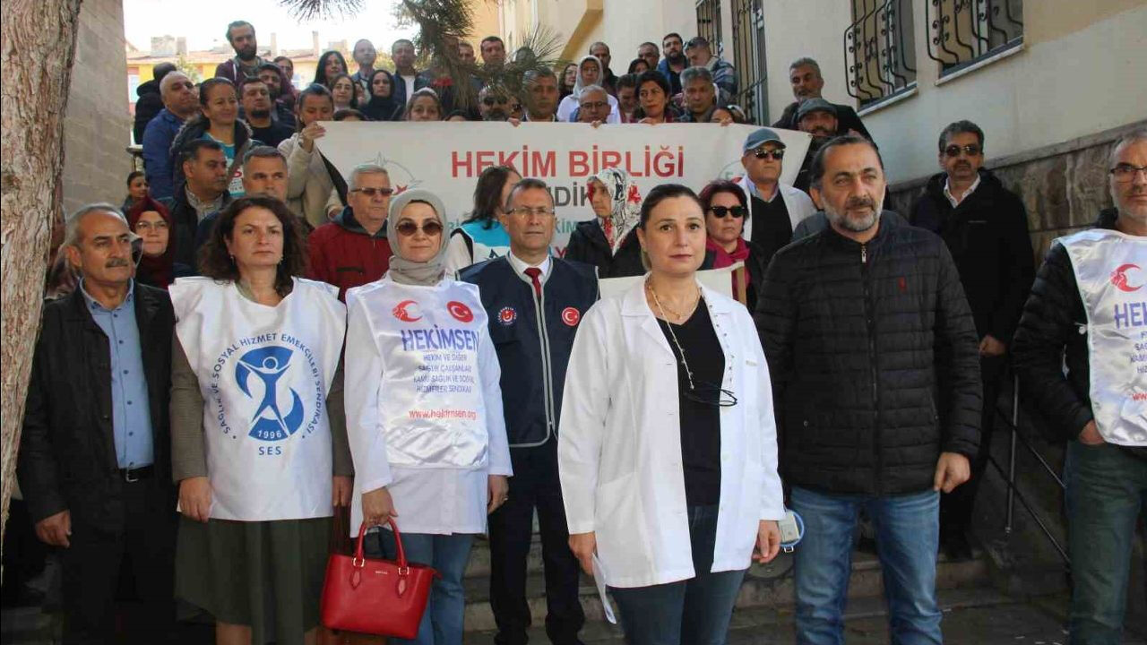 Sağlık ocakları açık mı, ne zaman açılacak?  Aile hekimlerinin iş bırakma eylemi 81 ili kapsıyor! Sağlık ocakları açık mı, ne zaman açılacak?  Aile hekimlerinin iş bırakma eylemi 81 ili kapsıyor! - 3. Resim