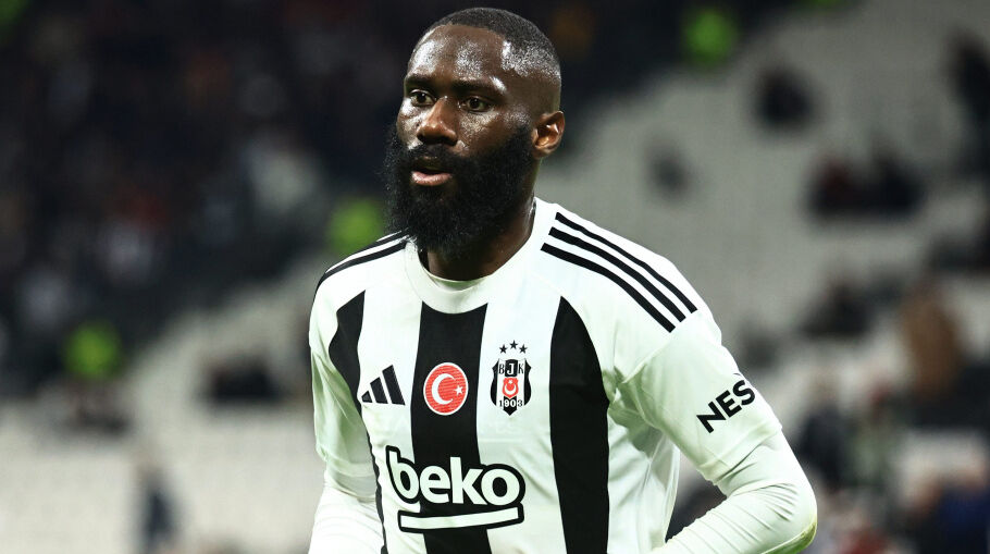 Beşiktaş'ta yaprak dökümü! 4 oyuncuyla yollar ayrılacak - 2. Resim