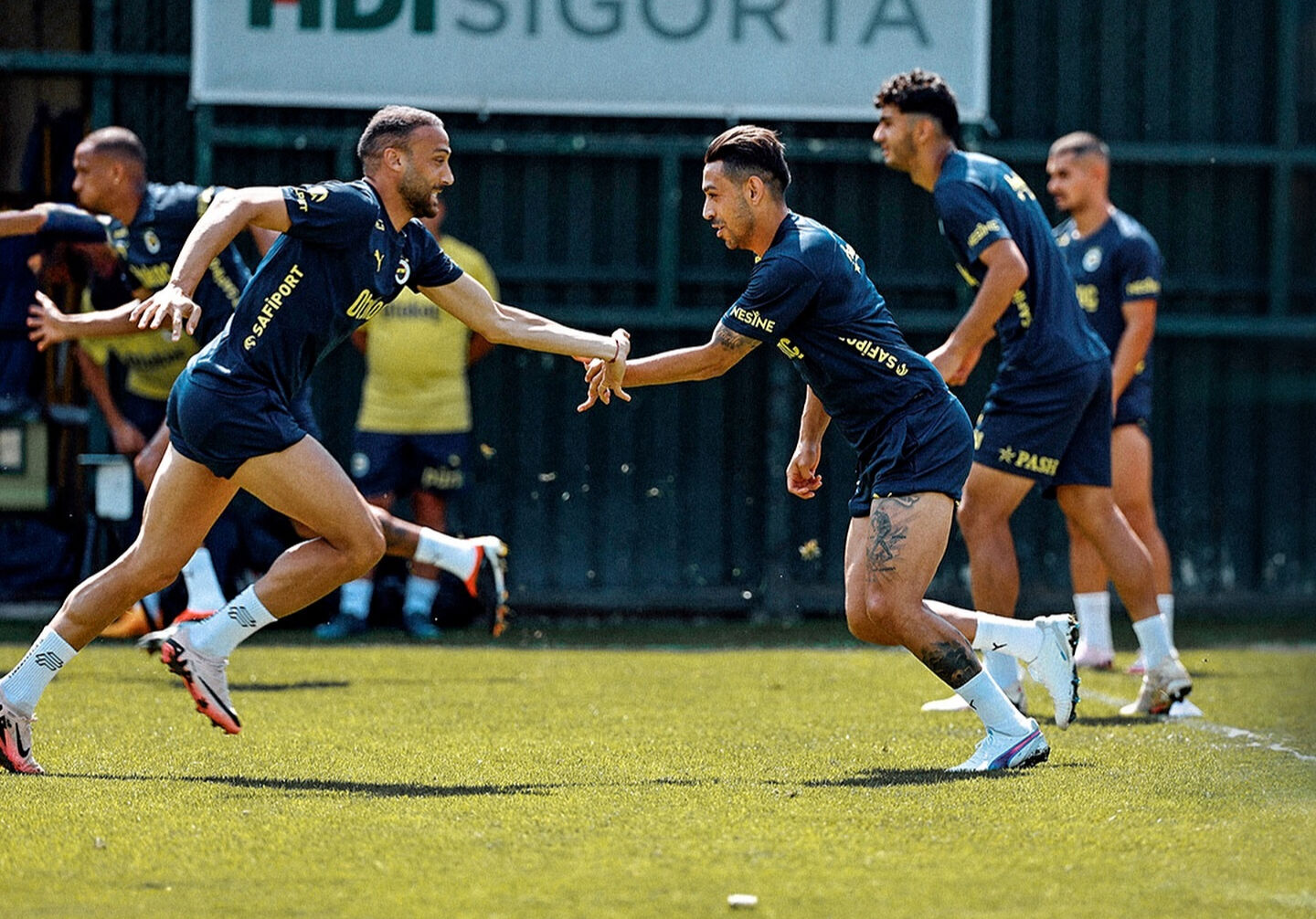 Cenk Tosun'un yeni adresi belli oldu! Volkan Demirel ile buluşuyorlar Cenk Tosun'un yeni adresi belli oldu! Volkan Demirel ile buluşuyorlar - 2. Resim