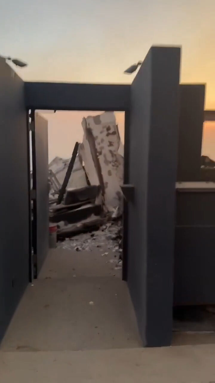 Paris Hilton Los Angeles'taki yangında kül olan 8.5 milyon dolarlık evinin son halini paylaştı - 1. Resim