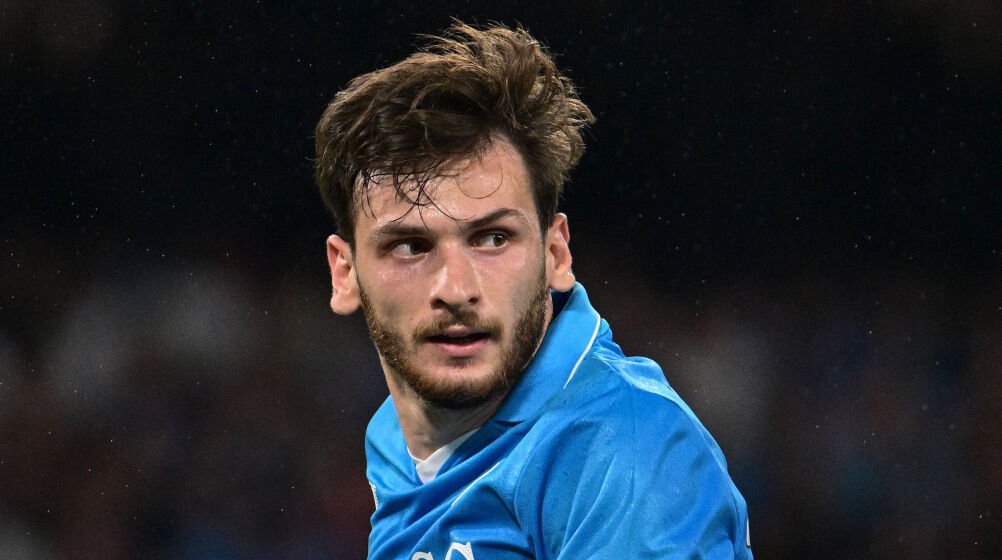 PSG, Napoli'nin süperstarı Khvicha Kvaratskhelia'yı alıyor! - 1. Resim