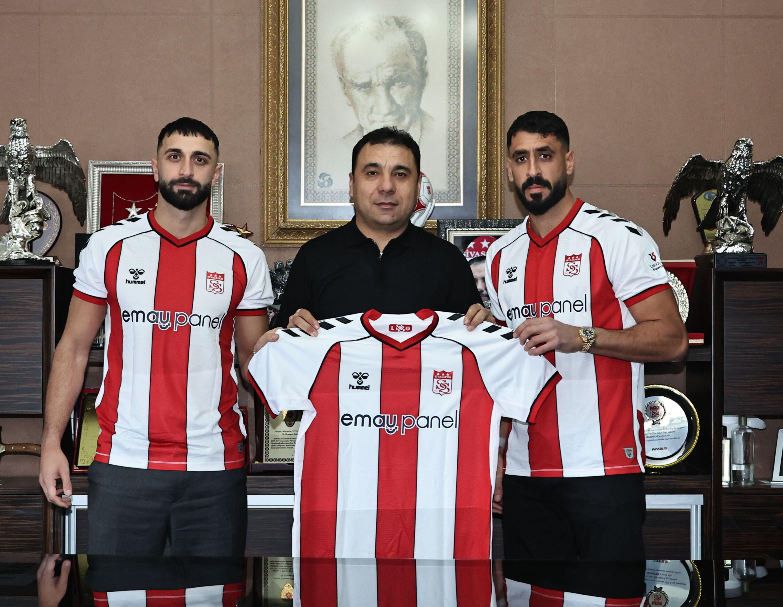 Sivasspor, Efkan Bekiroğlu ve Tolga Ciğerci transferini açıkladı! Sivasspor, Efkan Bekiroğlu ve Tolga Ciğerci transferini açıkladı! - 1. Resim