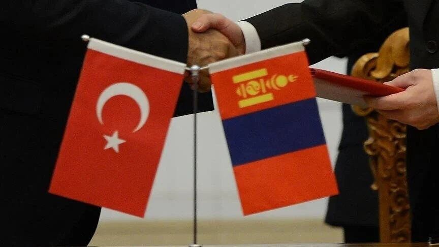 20 yıl sonra ilk resmi ziyaret: Moğolistan Cumhurbaşkanı Ukhnaa Türkiye'ye geliyor 20 yıl sonra ilk resmi ziyaret: Moğolistan Cumhurbaşkanı Ukhnaa Türkiye^ye geliyor - 1. Resim