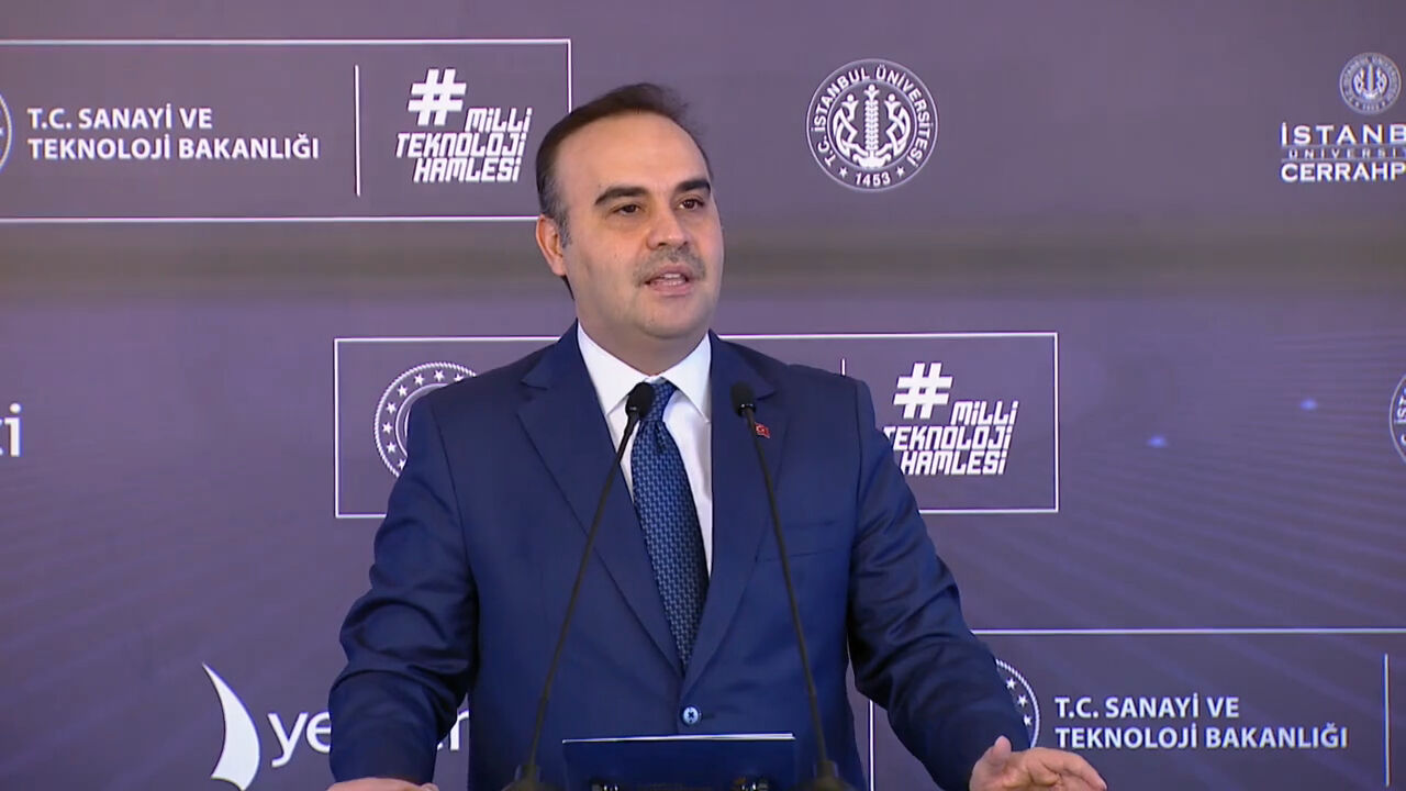 Bakan Kacır’dan Özgür Özel’e 70 bin dolarlık kart! - 2. Resim