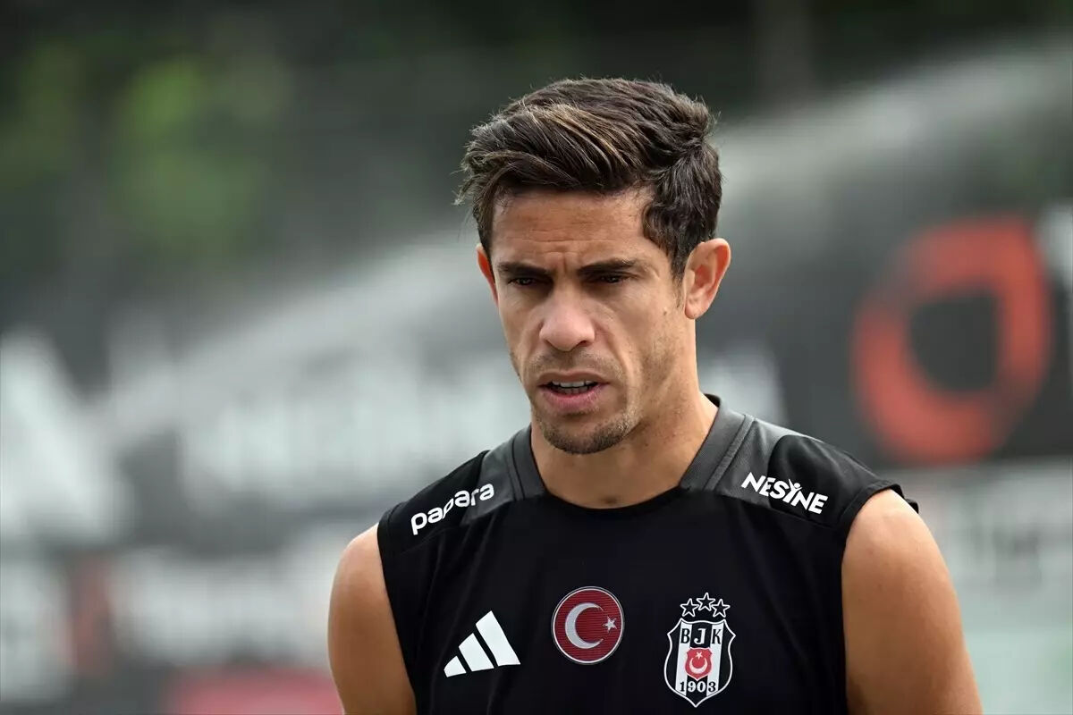 Beşiktaş'ta sürpriz ayrılık! Gabriel Paulista yuvasına dönüyor Beşiktaş'ta sürpriz ayrılık! Gabriel Paulista yuvasına dönüyor - 3. Resim