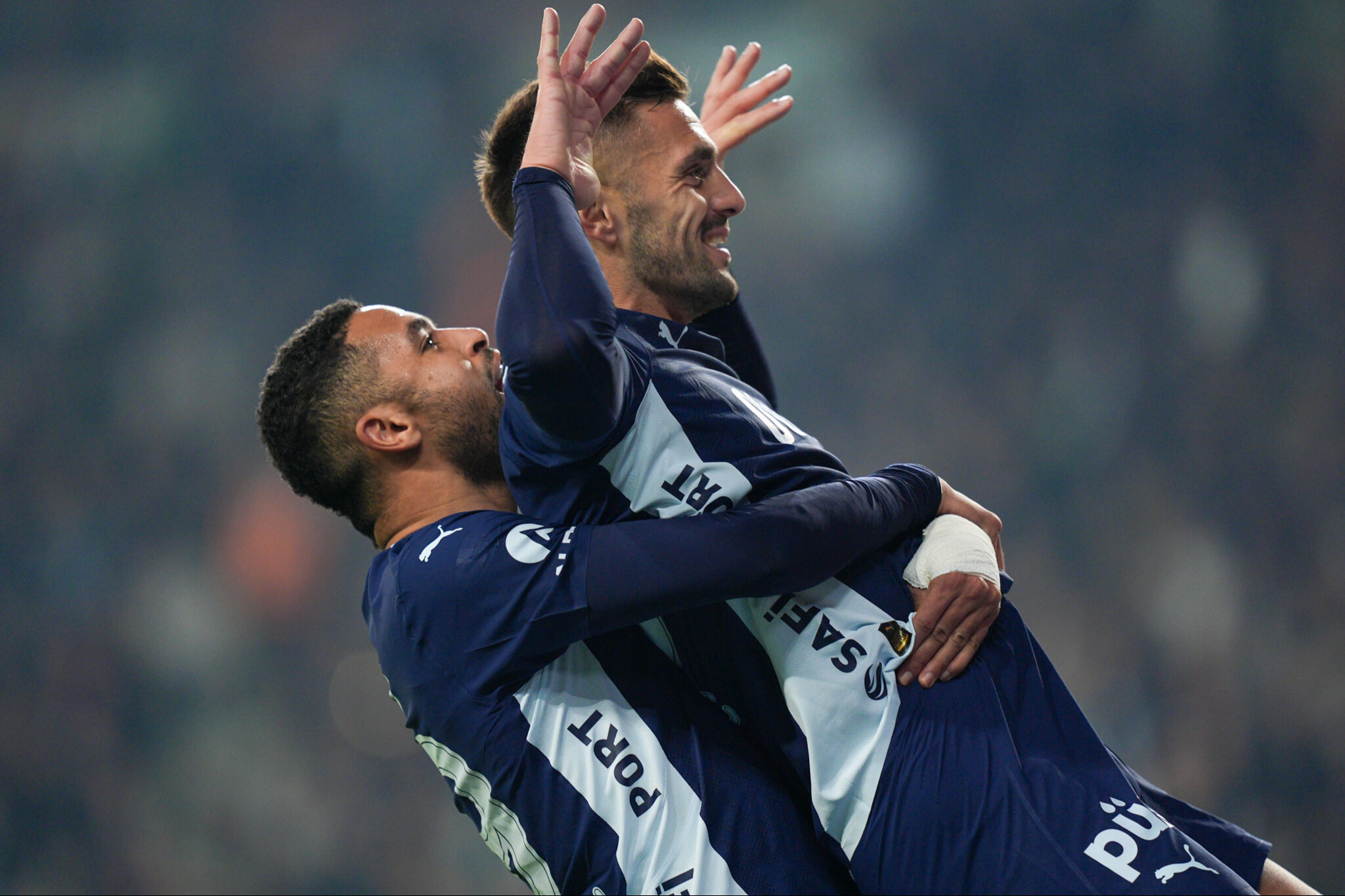 CANLI | Konyaspor - Fenerbahçe maçı canlı anlatım! Sarı-lacivertli takım bir kez daha öne geçti: 2-3 - 2. Resim