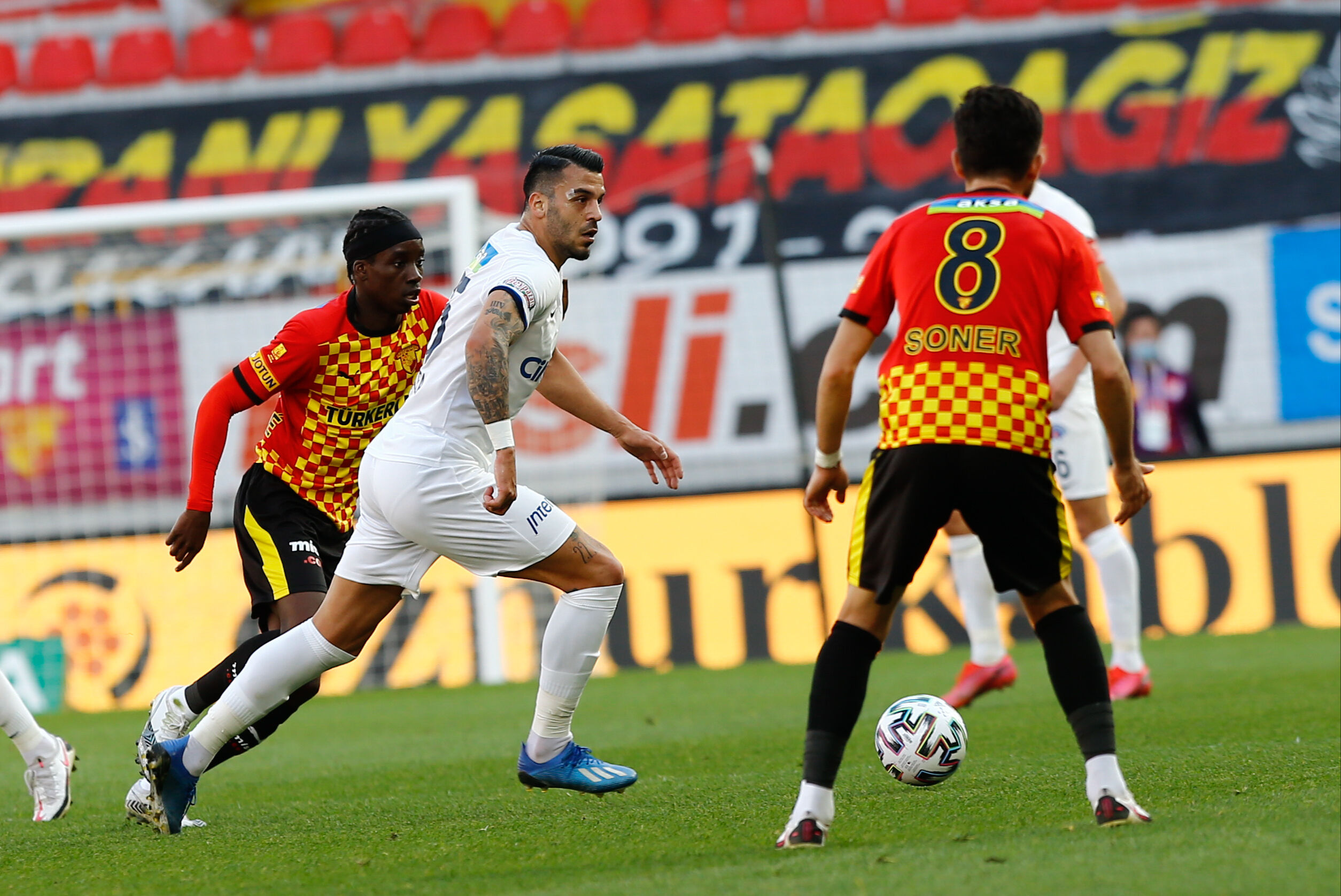 Göztepe - Kasımpaşa maçı hangi kanalda, saat kaçta? Maçı hakem Ümit Öztürk yönetecek! - 2. Resim