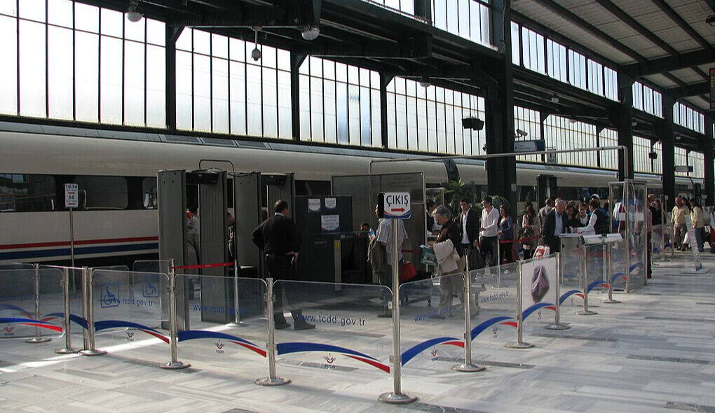 Hızlı tren bilet fiyatları ne kadar, zam geldi mi? 2025 güncel hızlı tren bilet fiyatları belli oldu! Hızlı tren bilet fiyatları ne kadar, zam geldi mi? 2025 güncel hızlı tren bilet fiyatları belli oldu! - 1. Resim