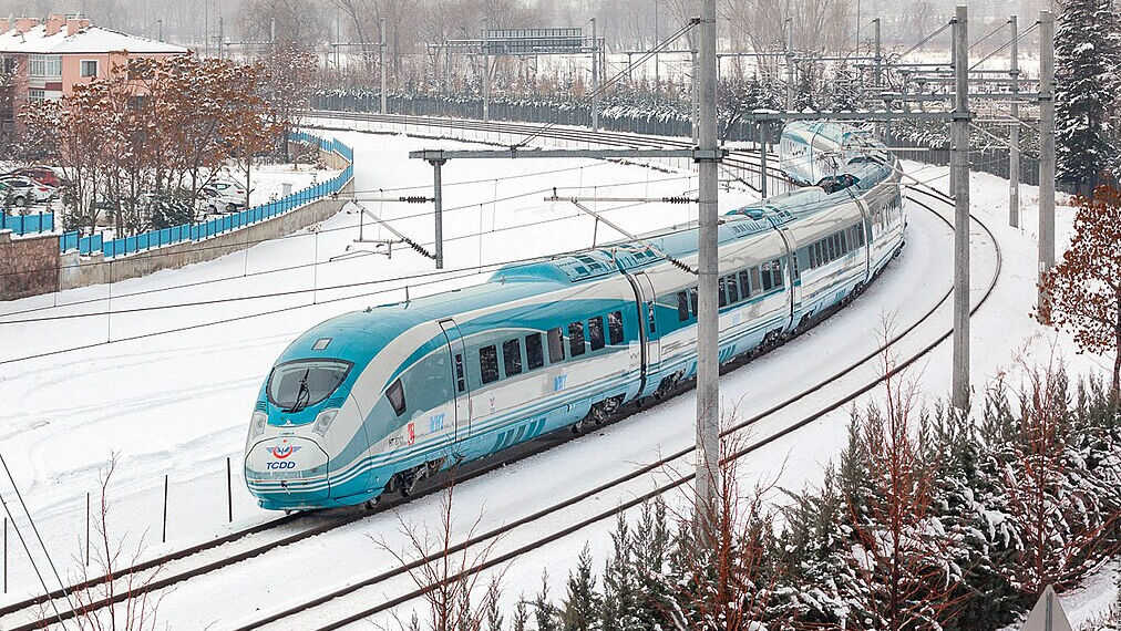 Hızlı tren bilet fiyatları ne kadar, zam geldi mi? 2025 güncel hızlı tren bilet fiyatları belli oldu! Hızlı tren bilet fiyatları ne kadar, zam geldi mi? 2025 güncel hızlı tren bilet fiyatları belli oldu! - 2. Resim