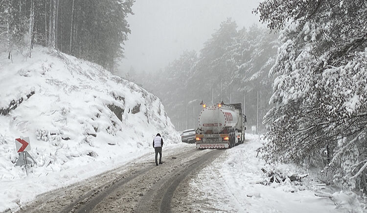 Keşan'da okullar tatil mi? Edirne, Kırklareli ve Tekirdağ’da yarın okullar tatil olacak mı merak ediliyor! - 5. Resim