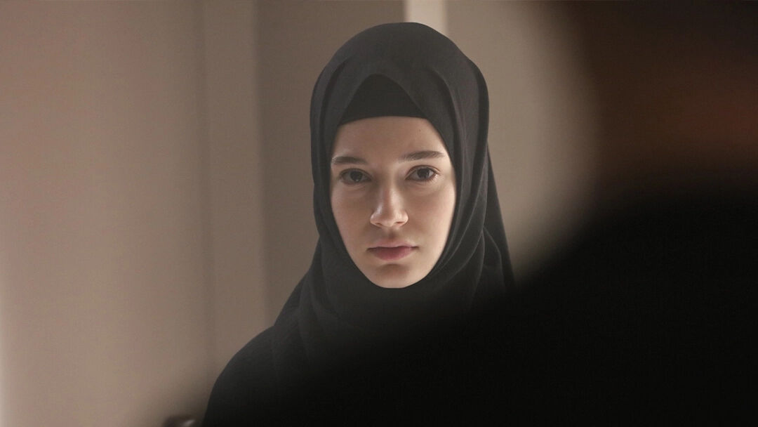 Kızıl Goncalar yeni bölüm ne zaman, bu akşam neden yok? Kızıl Goncalar 34. bölüm yayın tarihi açıklandı! - 1. Resim