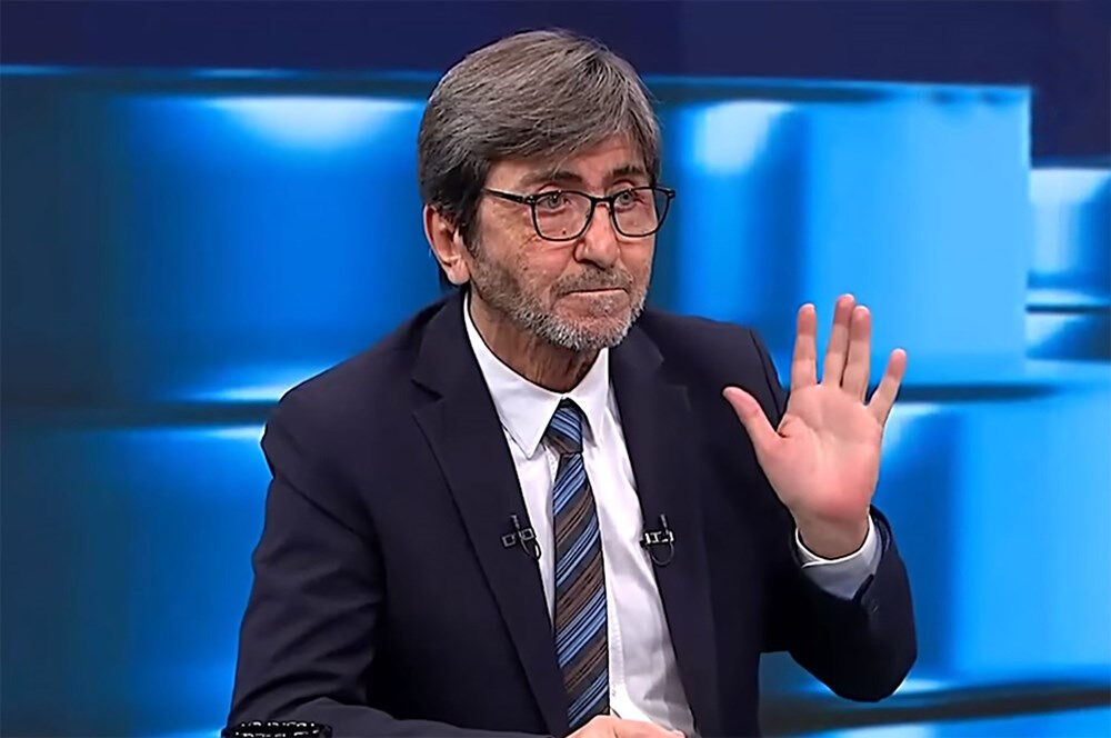 Rıdvan Dilmen'den şampiyonluk açıklaması:  Rıdvan Dilmen'den şampiyonluk açıklaması: