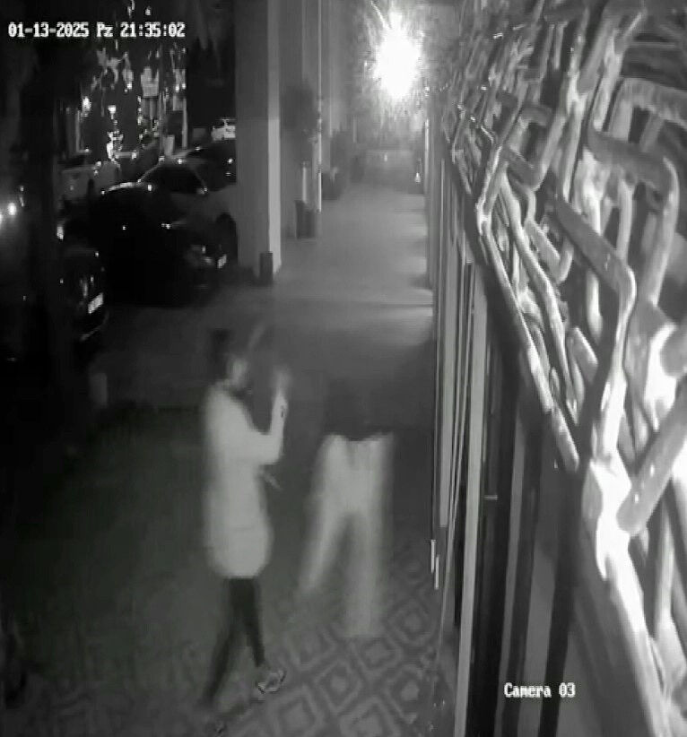 Antalya'nın Neronu'nun hedefinde bu kez kadınlar var! Kabus olup mahalleyi birbirine kattı - 5. Resim