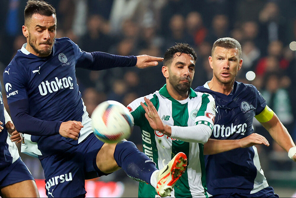 Düello gibiydi, goller peş peşe geldi! Fenerbahçe-Konyaspor maçında 5 gol vardı Düello gibiydi, goller peş peşe geldi!  Fenerbahçe - Konya maçı golleri ve geniş özeti - 3. Resim