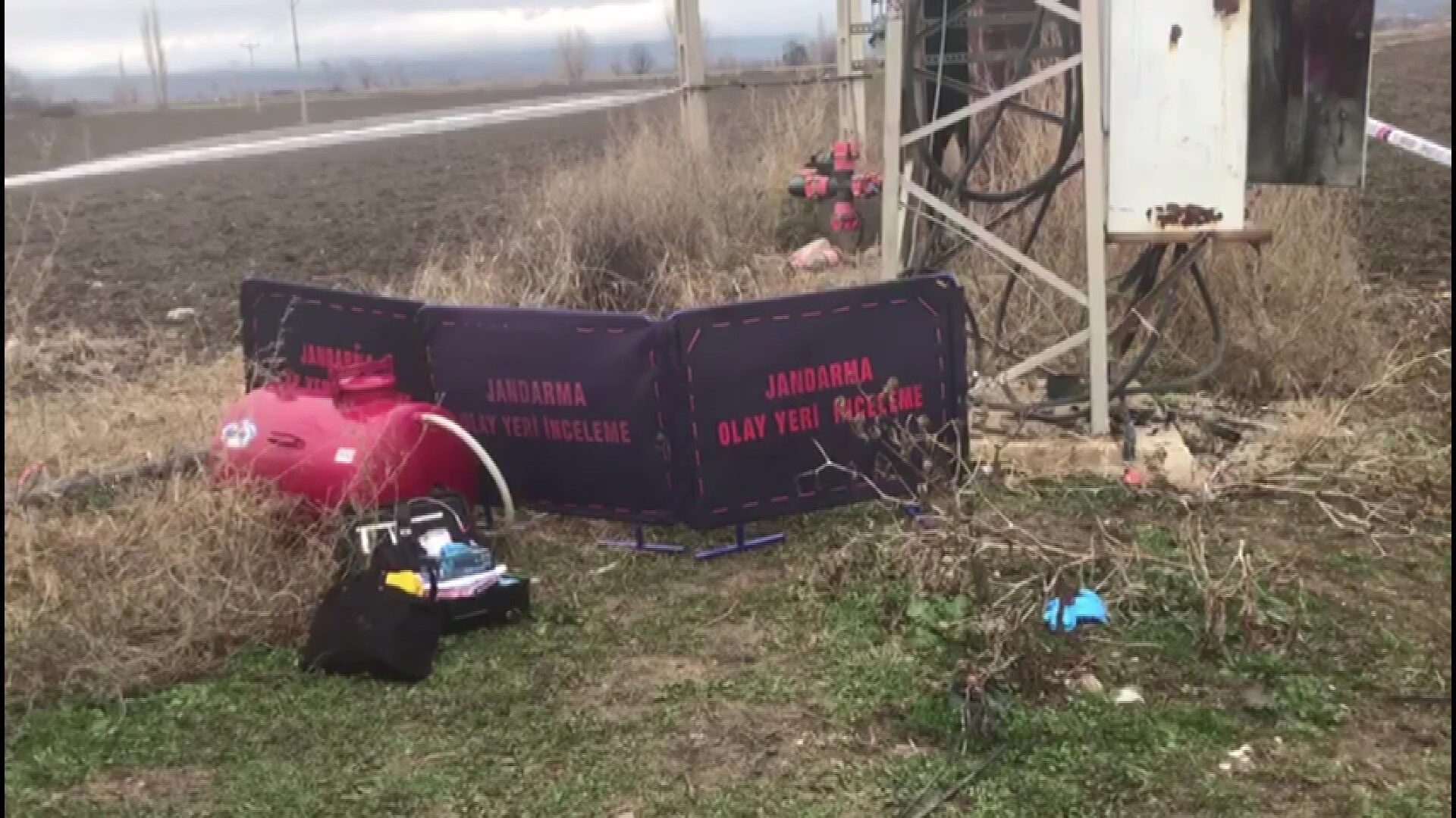 Elektrik trafosunda şüpheli ölüm! 59 yaşındaki adamın cesedi bulundu - 1. Resim