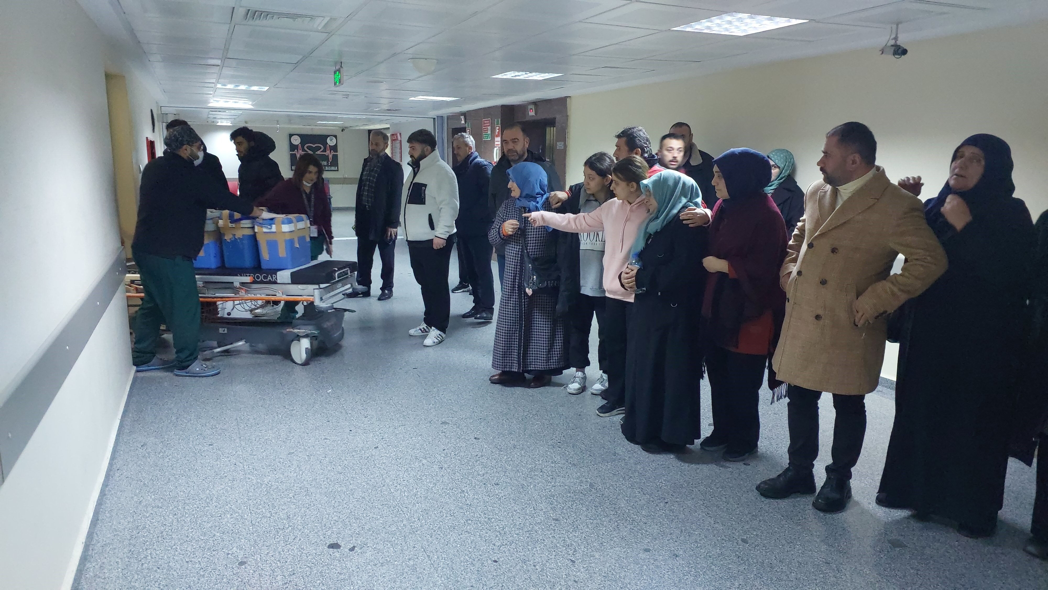 Günün en acı karesi...  Kızlarının organlarına el salladılar, başına gelenler duyanları kahretti - 3. Resim