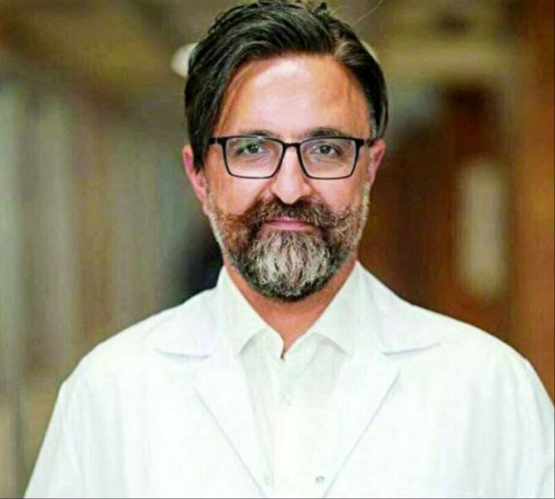 Yenidoğan Çetesi davasında gerginlik! Fırat Sarı'nın avukatı polis zoruyla çıkarıldı - 1. Resim