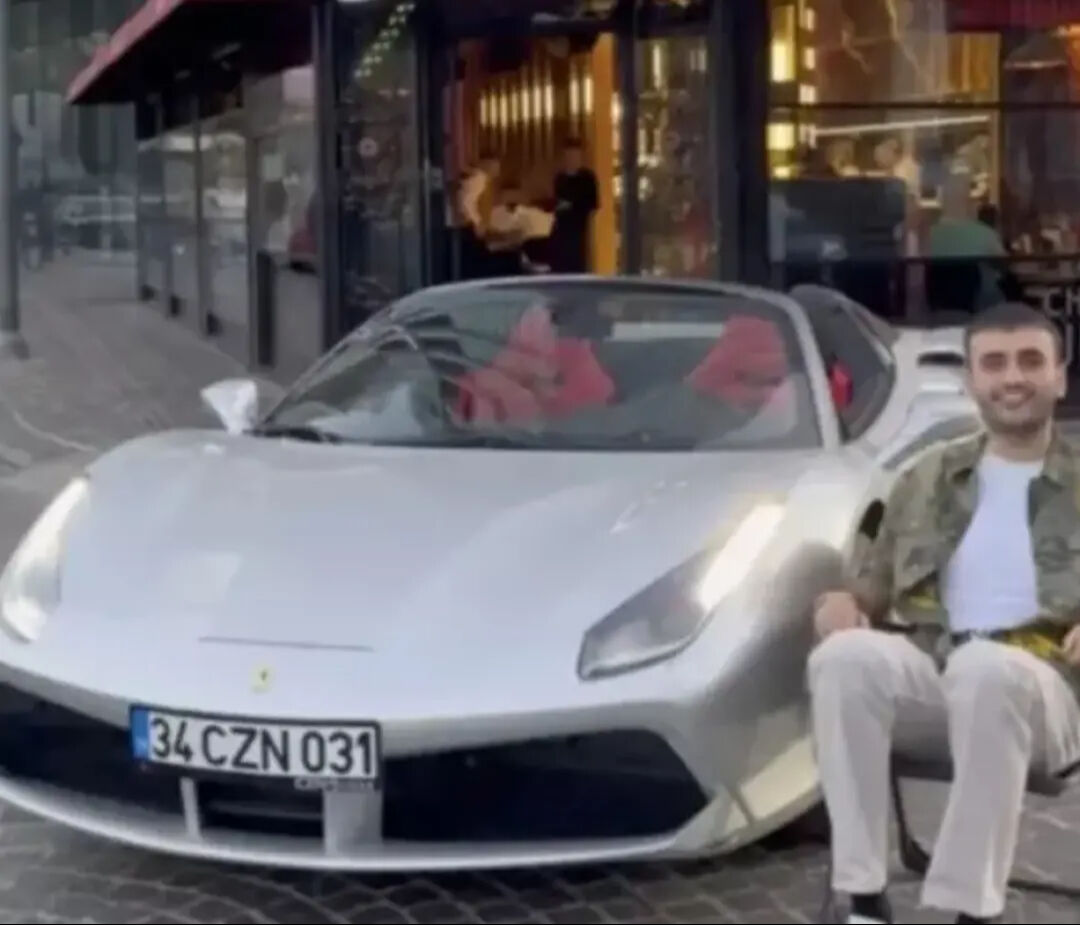 Aylık geliri çok konuşulmuştu! CZN Burak İstanbul'un lüks semtinde ev satın aldı! Fiyatı dudak uçuklattı Aylık geliri çok konuşulmuştu! CZN Burak İstanbul'un lüks semtinde ev satın aldı! Fiyatı dudak uçuklattı - 2. Resim