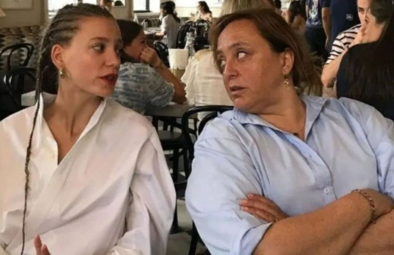 Ayşe Barım olayı ne? Serenay Sarıkaya tanık sıfatıyla adliyede! Ayşe Barım olayı ne? Serenay Sarıkaya tanık sıfatıyla adliyede! - 1. Resim