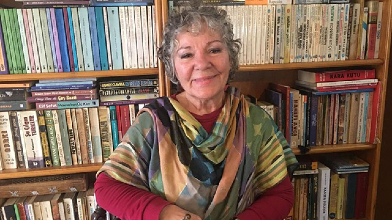 Bedia Ener'in cenazesinde gözler o isimleri aradı! Gözyaşlarına hakim olamayan Halil Ergün sitem etti - 4. Resim