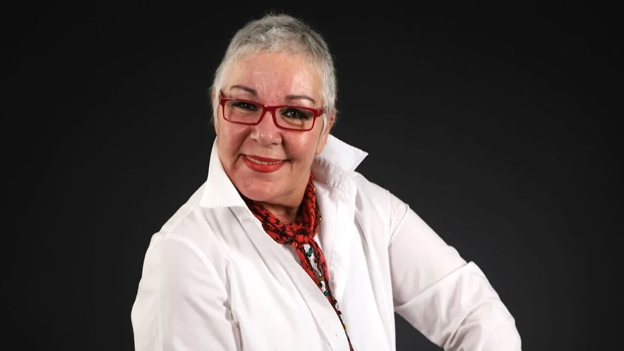 Bedia Ener'in cenazesinde gözler o isimleri aradı! Gözyaşlarına hakim olamayan Halil Ergün sitem etti - 3. Resim