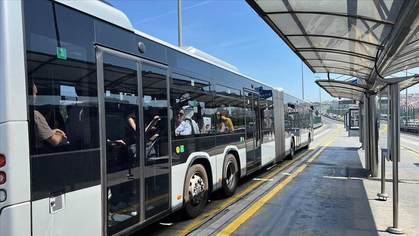 İstanbul otobüs, metro, metrobüs ne kadar olacak? Toplu ulaşıma yüzde 35 zam yapıldı İstanbul otobüs, metro, metrobüs ne kadar olacak? Toplu ulaşıma yüzde 35 zam yapıldı - 2. Resim