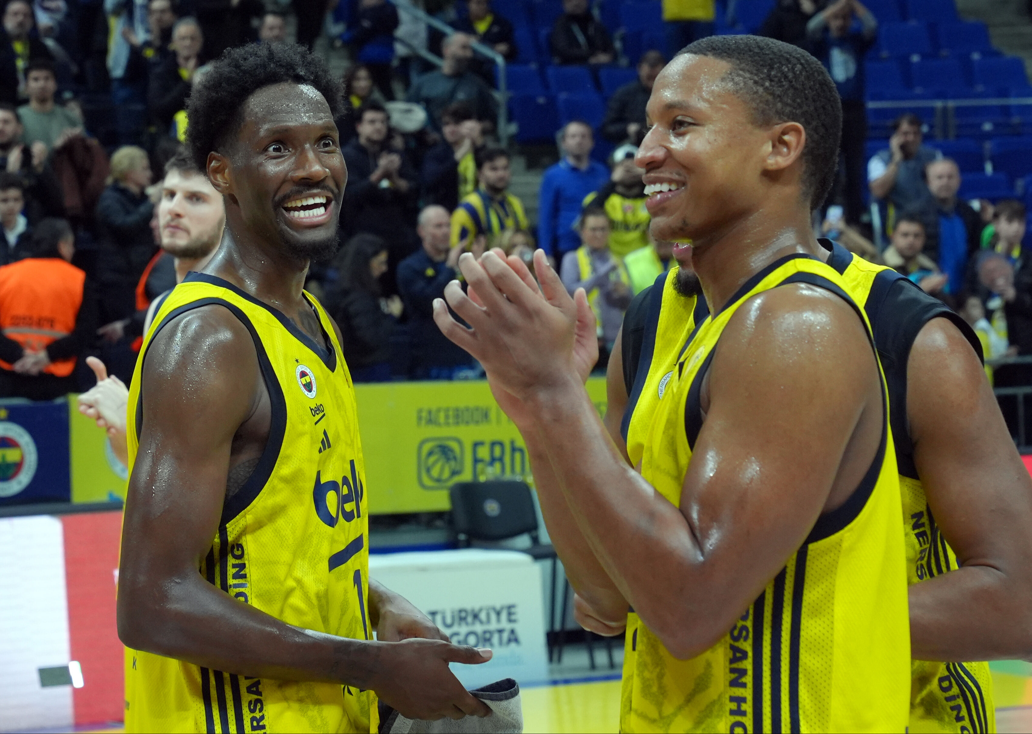 Kızılyıldız Fenerbahçe Beko basket maçı ne zaman, saat kaçta, hangi kanalda? Kritik maçın şifresiz izleme detayları belli oldu - 1. Resim