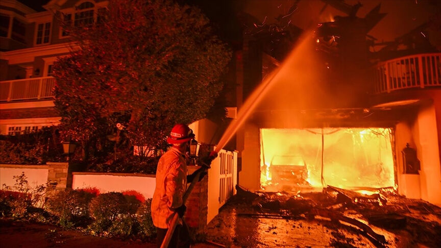Los Angeles'taki yangınlarda ölü sayısı arttı mı? Yangının 9. gününde söndürme çalışmaları sürüyor - 3. Resim