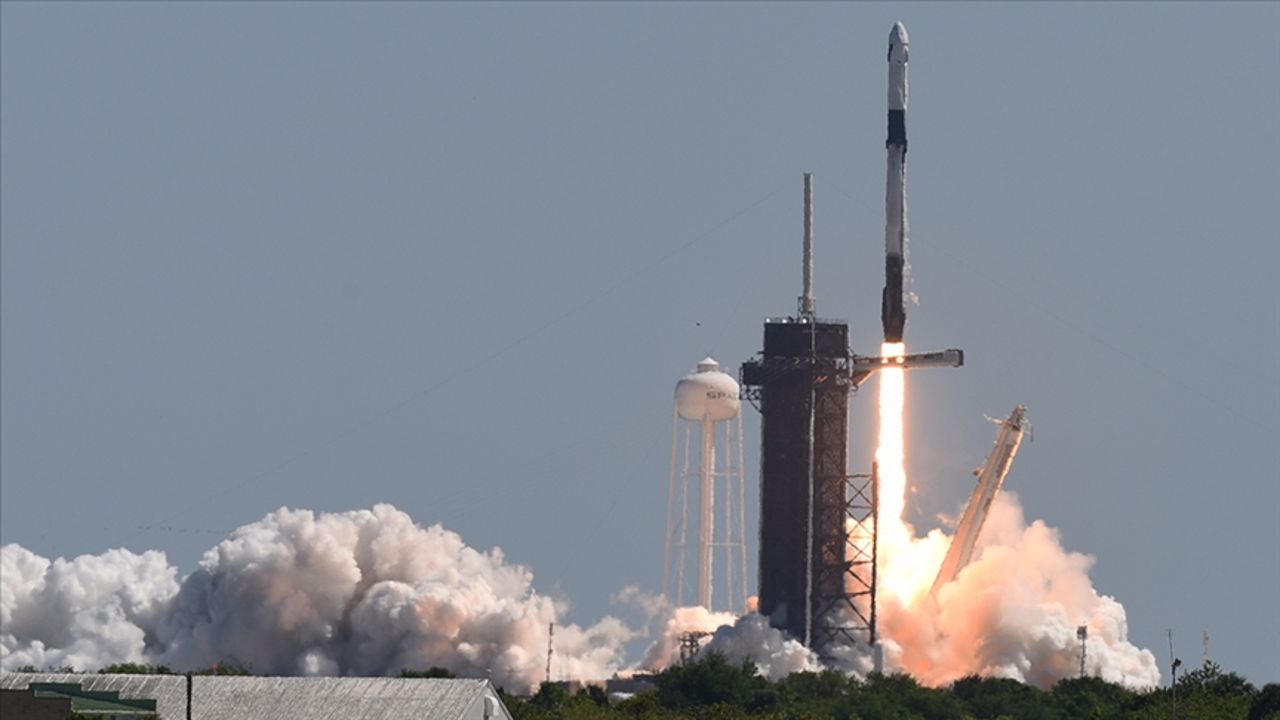 Elon Musk açıkladı! Uzaya fırlatılan kapsülde sorun çıktı
