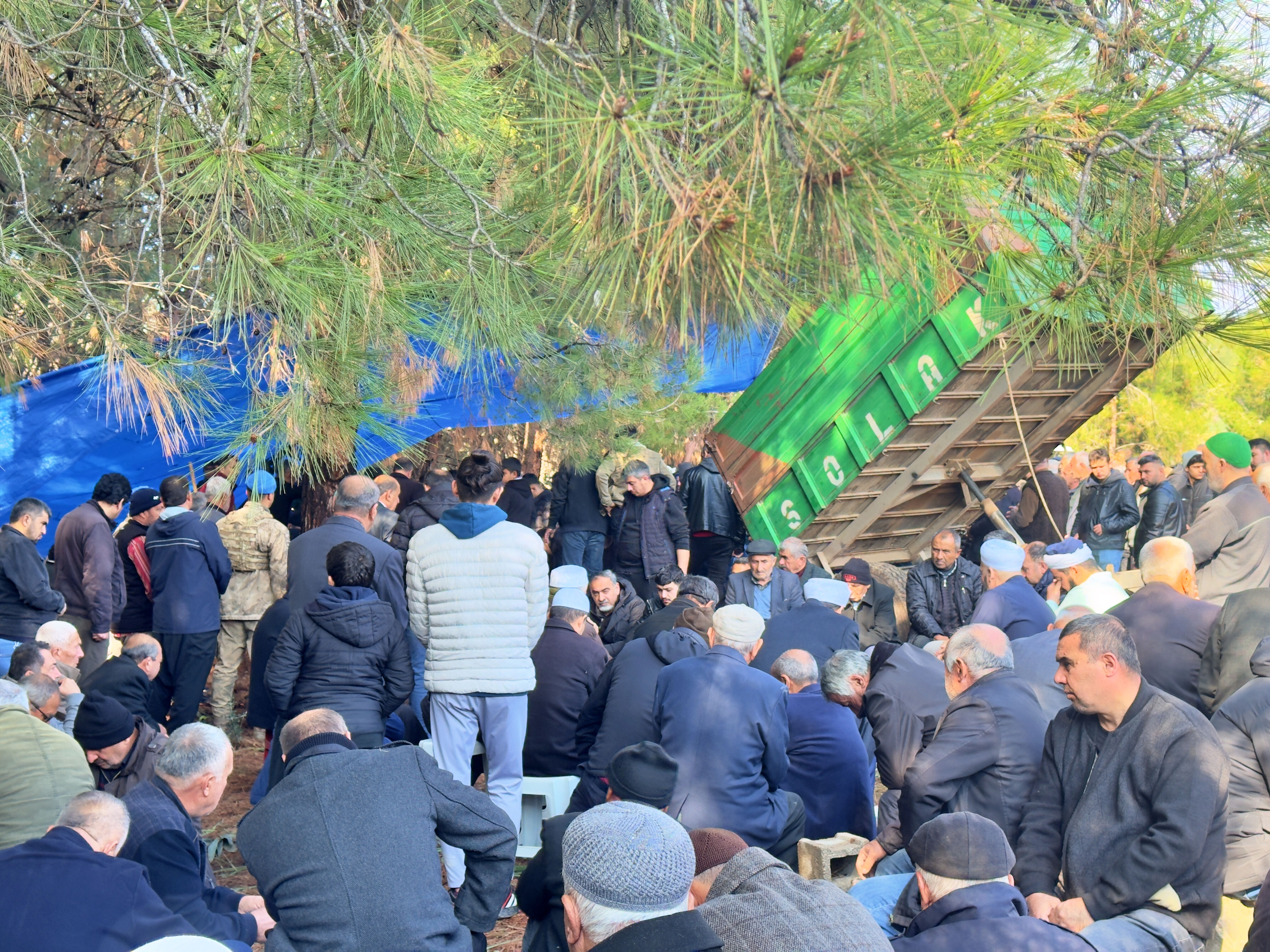 Adana ve Mersin'i kana bulamıştı: Damat katliamında ölenler defnedildi - 1. Resim