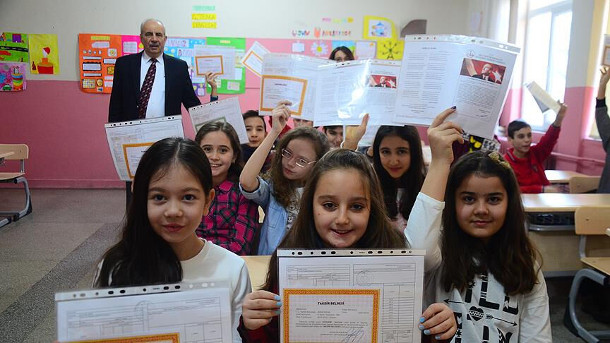 Karneler saat kaçta verilecek, ne zaman? 2025 Karne günü saati lise ve ortaokul Karneler saat kaçta verilecek, ne zaman? 2025 Karne günü lise ve ortaokul - 2. Resim