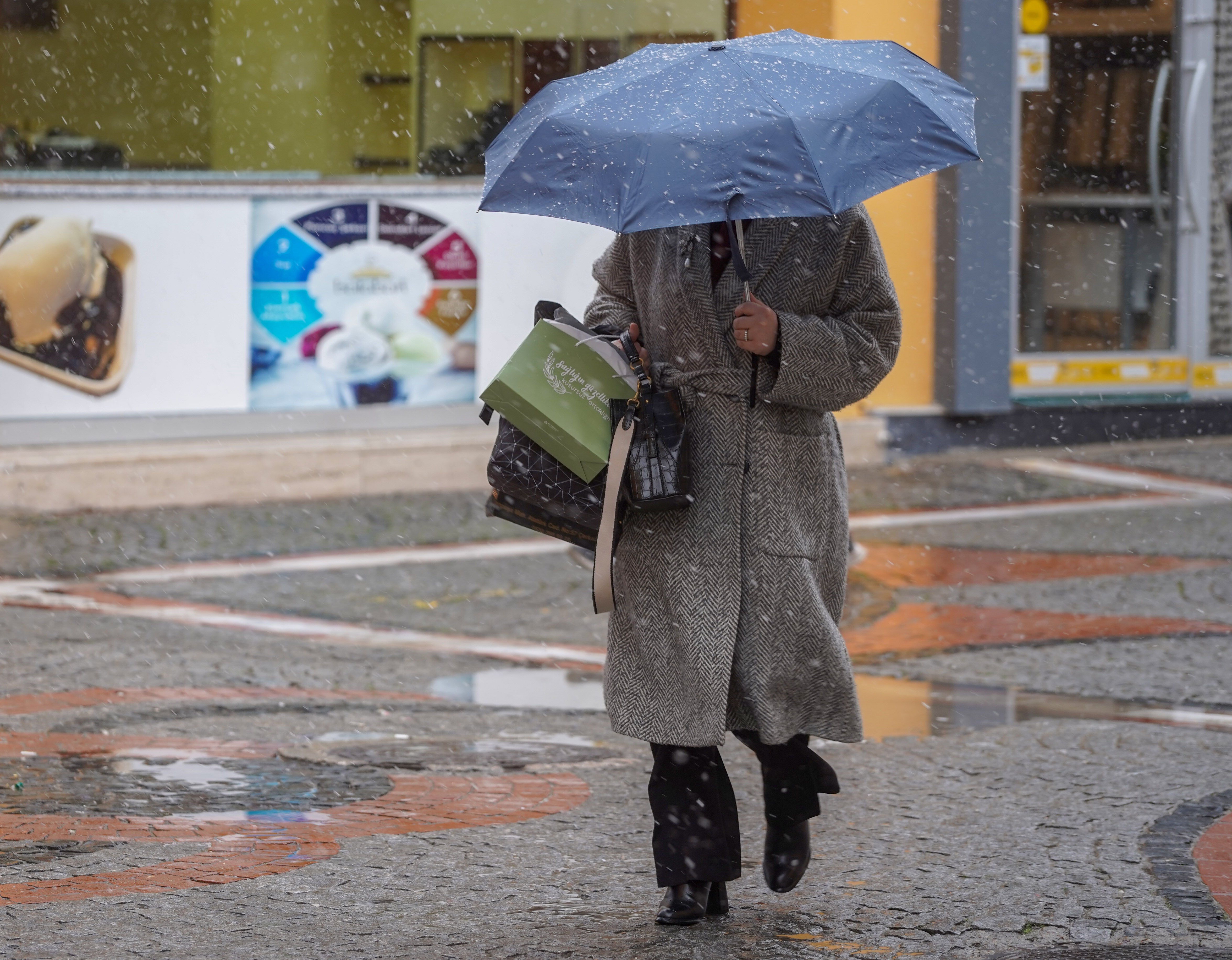 Önce İzlanda soğuğu sonra beyaz örtü: İstanbul'a kar yağışı için yeni tarih verildi! - 2. Resim