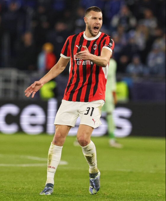 Pavlovic kimdir, kaç yaşında, hangi mevkide oynuyor? Mourinho Strahinja Pavloviç'i istiyor - 2. Resim