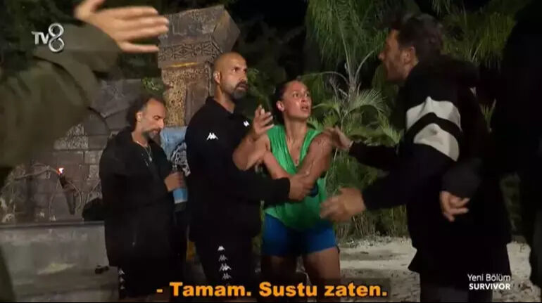 Survivor'a veda eden isim şaşırttı! Yarışmada bir anda ortalık karıştı: 'Ağzınla burnunun yerini değiştiririm' - 2. Resim