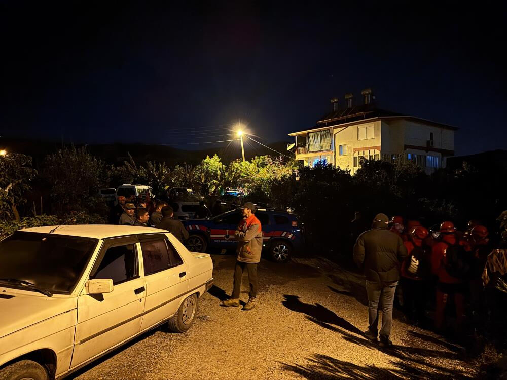 Antalya'dan sevindiren haber! Kayıp kız bulundu - 3. Resim