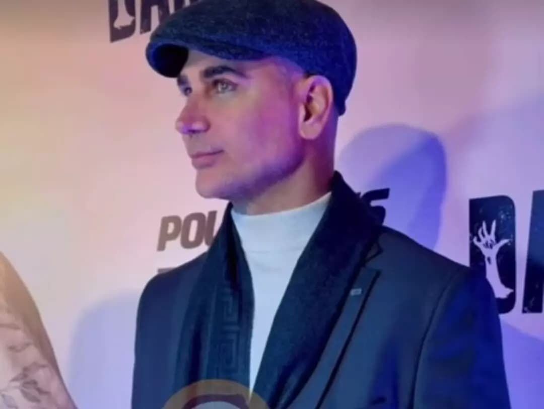 Doğuş'un son hali şoke etti! Görenler Hollywood starı sandı: Resmen yeniden doğmuş Doğuş'un son hali şoke etti! Görenler Hollywood starı sandı: Resmen yeniden doğmuş - 2. Resim