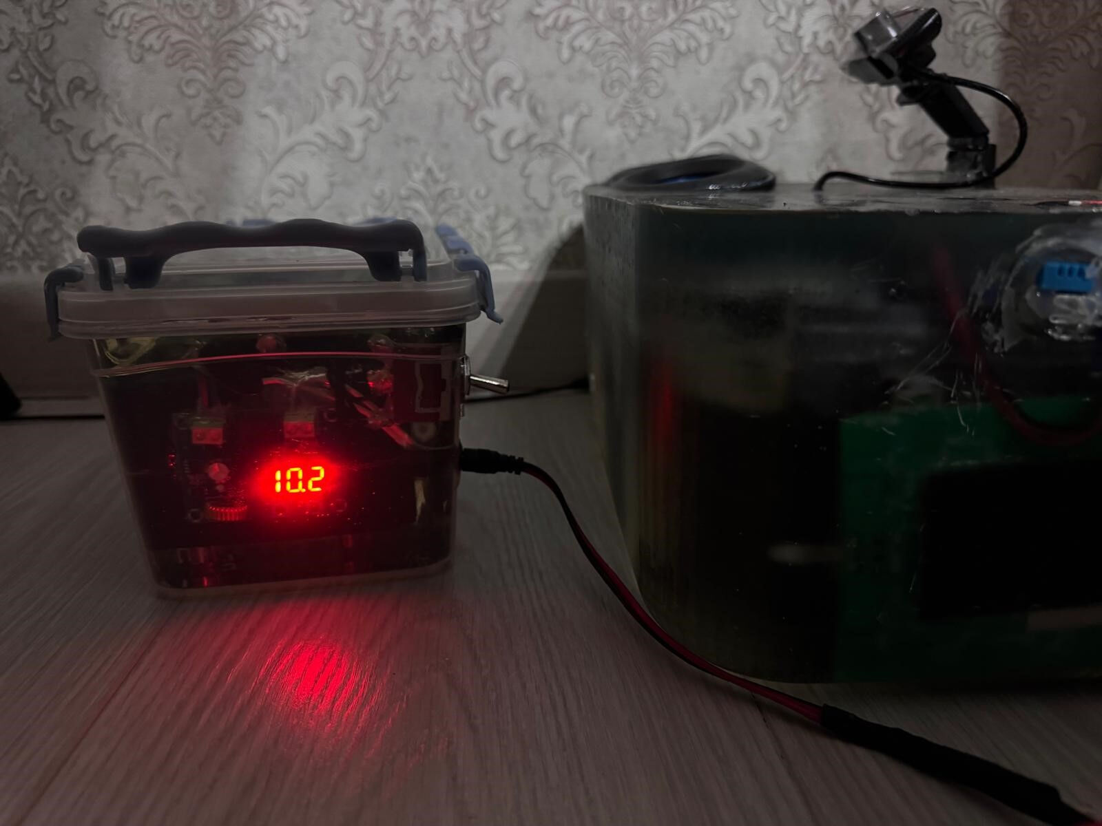 İnternet ve elektriksiz çalışıyor, 8-10 saniye kazandırıyor! 'Deprem kara kutusu'nu Türk bilim adamları geliştirdi - 1. Resim