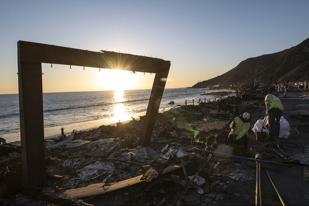 Los Angeles'taki yangınlarda ölü sayısı arttı! Son açıklamada yeni bir tahliye uyarısı yer aldı - 1. Resim