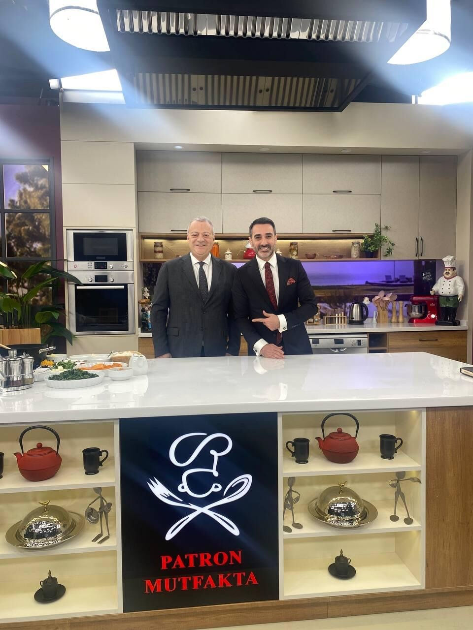 TGRT Haber patronları mutfakta ağırlayacak TGRT Haber patronları mutfakta ağırlayacak - 1. Resim