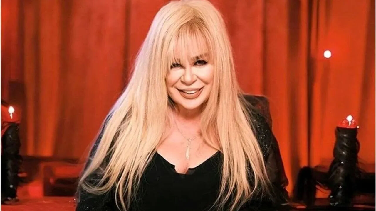 Zerrin Özer en büyük pişmanlığını itiraf etti: Bana benzer miydi? - 2. Resim