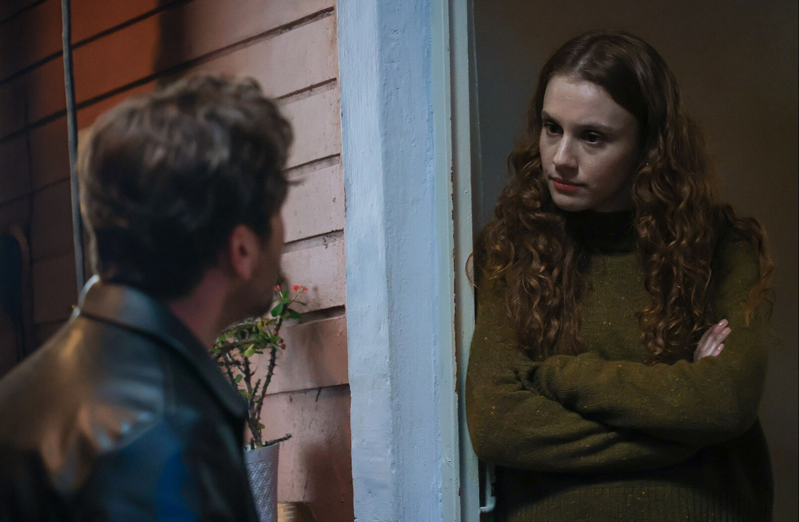 Deha dizisinde şaşırtan ayrılık... Sosyal medya ayağa kalktı! Tepkiler peş peşe geldi - 1. Resim