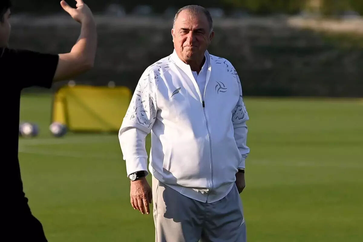 Fatih Terim Suudi kültürüne çabuk alıştı! Kolundaki saatin fiyatı dudak uçuklattı - 1. Resim